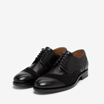 The Gladiator Shoe in Black, side view